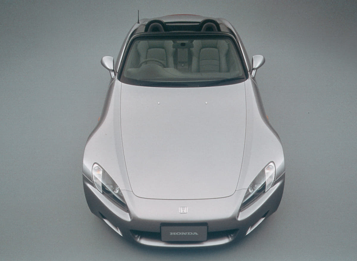 9000回転まで高らかに歌い上げる ホンダミュージック 中古価格高騰中の S00 が 空前絶後 と言われる理由とは Auto Messe Web 自動車情報サイト 新車 中古車 Carview
