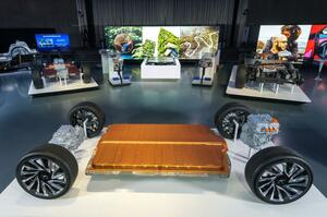 GM：新型バッテリー「アルティウム」搭載次世代グローバルEVプラットフォームを発表