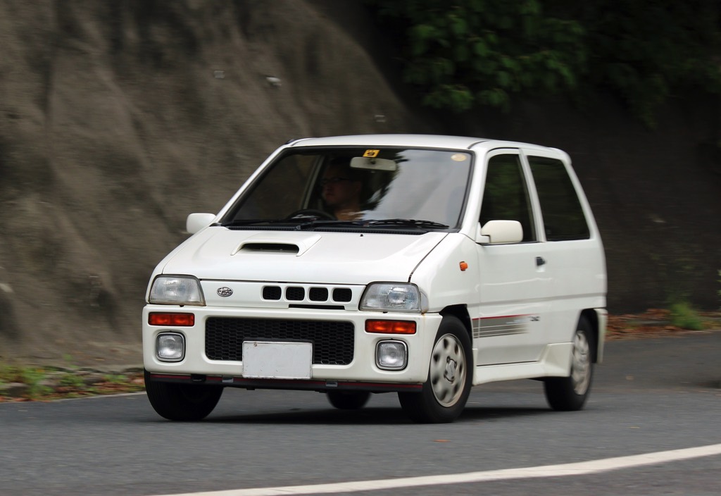 550ccのまま2気筒から4気筒へ大躍進 生産期間わずか10ヵ月の超レアモデル レックスvxスーパーチャージャー4wd Maniaxcars Web Option 自動車情報サイト 新車 中古車 Carview
