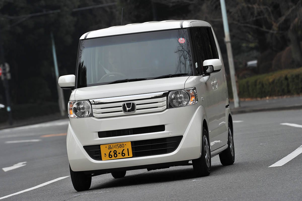 車内広々で走りもいい ホンダ N Box 11年12月 15年2月 中古車選びに役立つ 当時モノ 新車試乗記 スタイルワゴン ドレスアップナビ 自動車情報サイト 新車 中古車 Carview