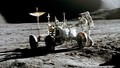 アポロ計画の宇宙飛行士、月面探査機以来のEVドライブを「ポルシェ タイカン」で体験【動画】