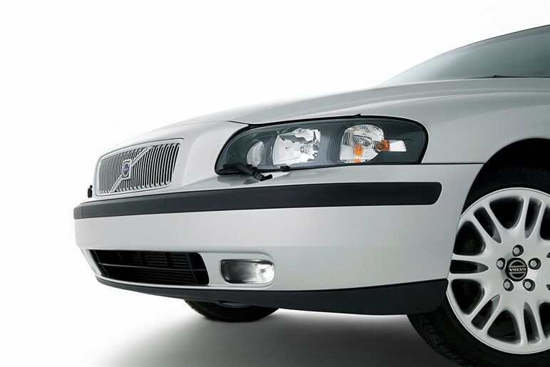 【コレ何？】かつて一世を風靡した「ヘッドライトワイパー」が廃れたワケ。代わりの登場した新技術とは