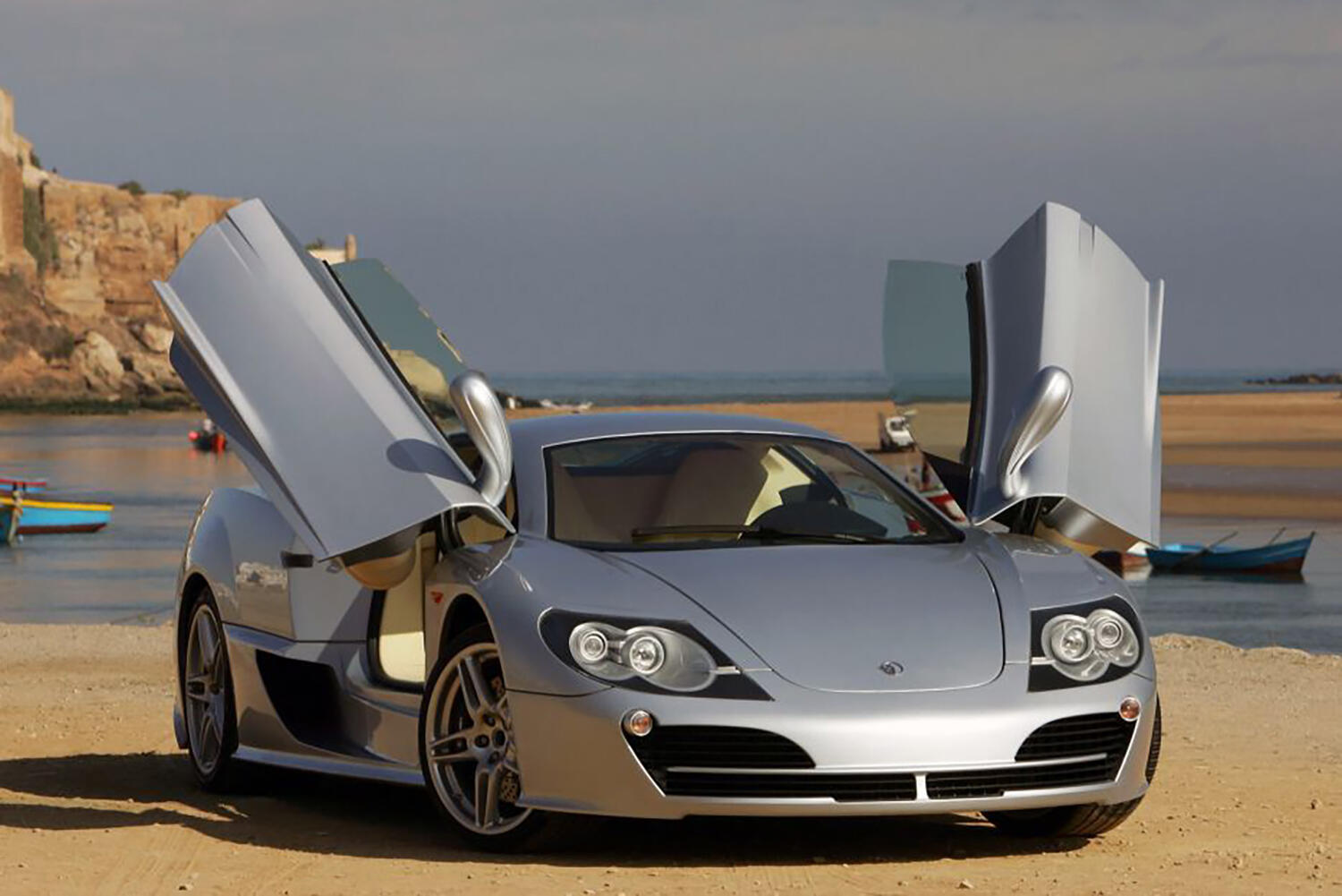 世界にはまだ知らないスーパーカーが存在する！　モロッコの誇り「ララキ」が送り出すクルマは怪物だらけだった