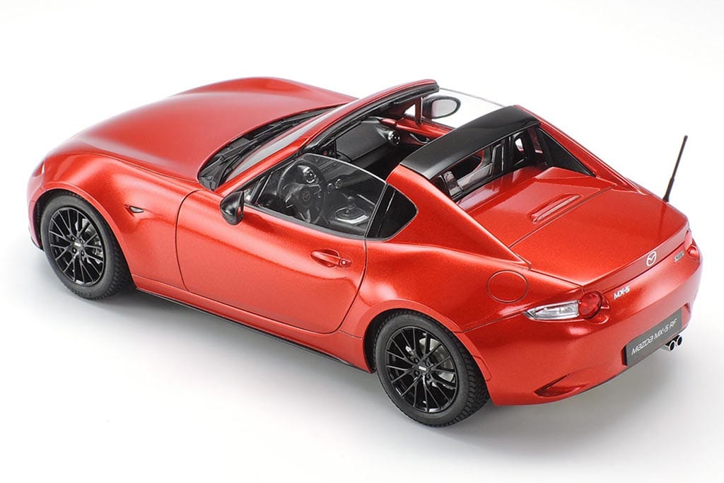 新製品【タミヤ】マツダ・ロードスターRFのファストバックスタイルを1 ...