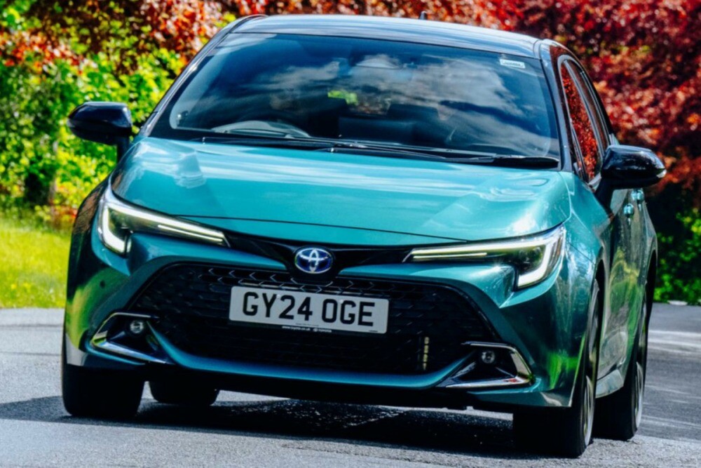 即座にわかる「期待超えの走り」　トヨタ・カローラ 2.0ハイブリッド（2）　13代目ハードル高し？