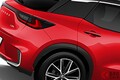 レクサス新「“5人乗り”コンパクトSUV」発表！ 「リッター約28キロ」低燃費に「豪華内装」もスゴい!? 快適装備＆スポーティな「LBX」販売店の反響は