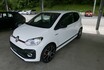 コンパクトで自由で楽しくて！ ジムニーシエラの意外なライバルになる? VW up! GTI