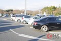 高速SA・PAの駐車場「前進」「バック」どっちが停めやすい？ 駐車マスの正解はあるのか