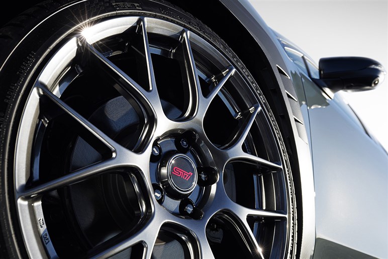 まもなく抽選エントリー開始！ 大枠の予想は800万円台。スペシャルパーツ盛り盛りの「STI S210」まもなく発売か