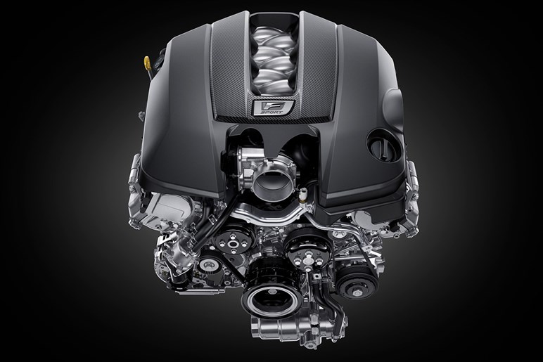 最後のV8セダンになるのか？ 次期モデルはBEVの噂も…レクサス IS500「クライマックス エディション」発表