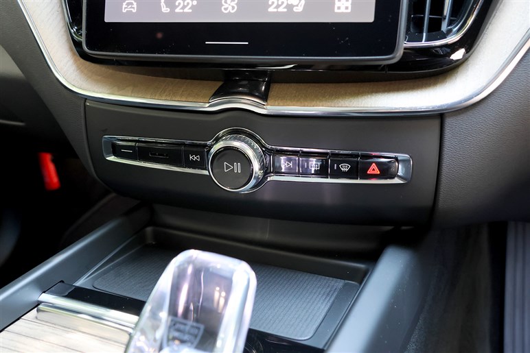 静かにアップデートした「XC60」に試乗。最新装備の進化とともに普遍的な魅力がしっかり残っていた