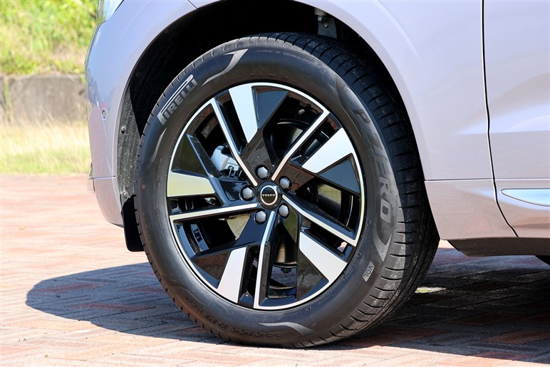 静かにアップデートした「XC60」に試乗。最新装備の進化とともに普遍的な魅力がしっかり残っていた