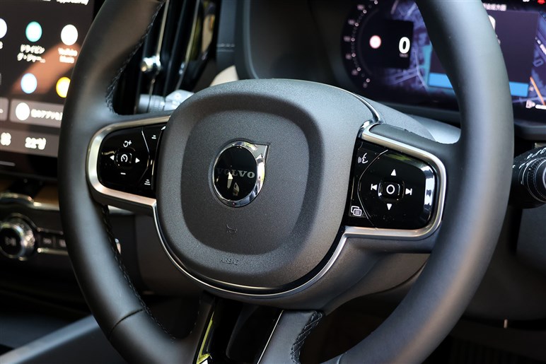 静かにアップデートした「XC60」に試乗。最新装備の進化とともに普遍的な魅力がしっかり残っていた