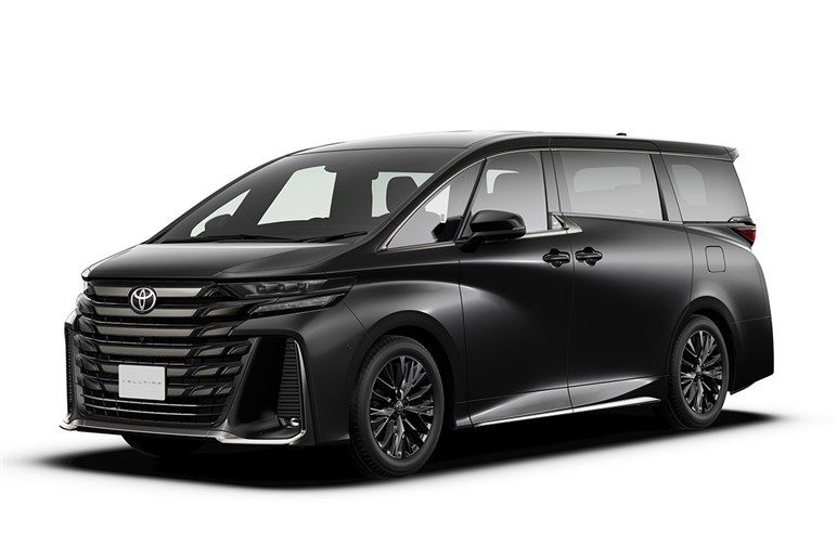 【大衆車が標的に？】恐ロシア再び。ヤリスやフィットが盗難車上位になる可能性！