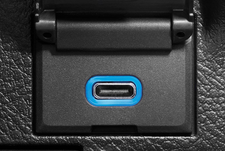 トヨタ カローラアクシオとフィールダーが一部改良。使い勝手を向上させ価格は161から