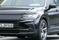 【スクープ】VWティグアン次期型はフロントマスクのデザインを一新!? ピュアEV開発車両をスクープ！