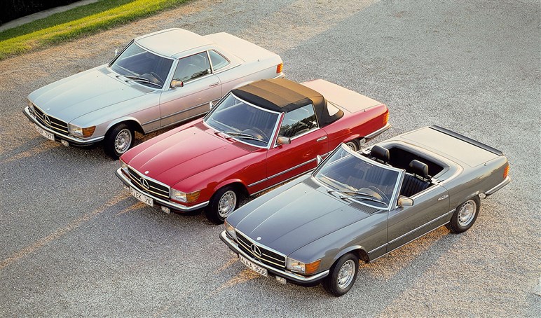 見た目も走りもエレガントなメルセデス・ベンツ「560SL」は“本当の大人”でなければ乗れないクルマだった