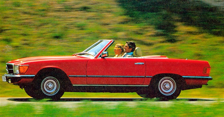 見た目も走りもエレガントなメルセデス・ベンツ「560SL」は“本当の大人”でなければ乗れないクルマだった
