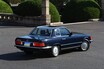 見た目も走りもエレガントなメルセデス・ベンツ「560SL」は“本当の大人”でなければ乗れないクルマだった