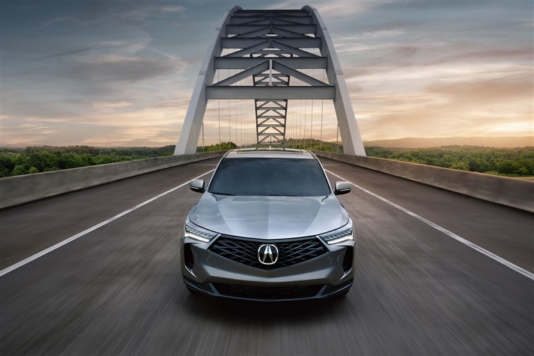 【レクサスもチラ見】ホンダ高級ブランドが予告する新型SUV「ADX」の豪華な中身。日本発売はある？