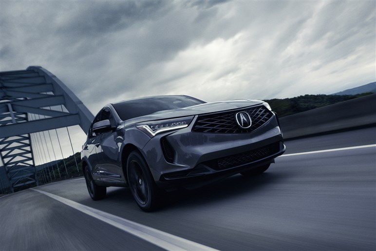 【レクサスもチラ見】ホンダ高級ブランドが予告する新型SUV「ADX」の豪華な中身。日本発売はある？