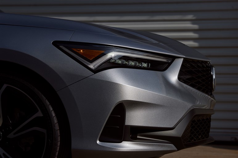 【レクサスもチラ見】ホンダ高級ブランドが予告する新型SUV「ADX」の豪華な中身。日本発売はある？