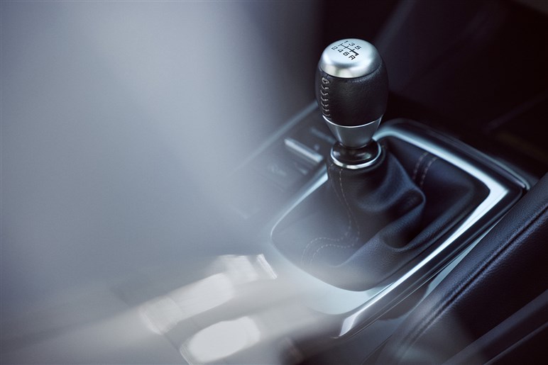 【レクサスもチラ見】ホンダ高級ブランドが予告する新型SUV「ADX」の豪華な中身。日本発売はある？