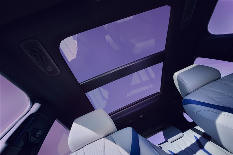【レクサスもチラ見】ホンダ高級ブランドが予告する新型SUV「ADX」の豪華な中身。日本発売はある？