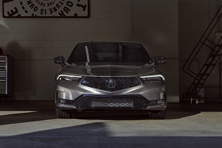 【レクサスもチラ見】ホンダ高級ブランドが予告する新型SUV「ADX」の豪華な中身。日本発売はある？