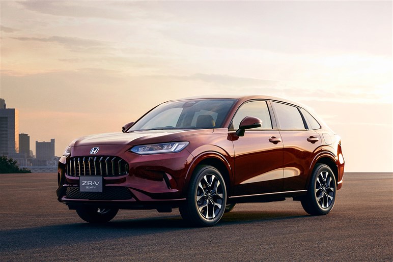【レクサスもチラ見】ホンダ高級ブランドが予告する新型SUV「ADX」の豪華な中身。日本発売はある？