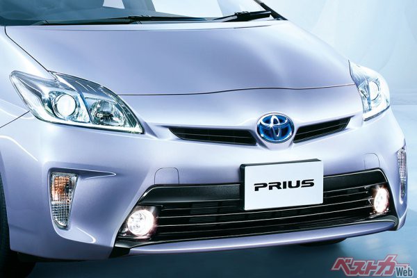 新型プリウス12月発売直前 でも経済性を重視するならプリウスは中古車でいいんじゃないの ベストカーweb 自動車情報サイト 新車 中古車 Carview