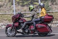 これさえあれば同乗者の快適性が爆上がり!! タンデムツーリングを快適にする「バックレスト」とは？