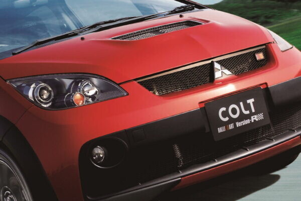 三菱が生んだ「まじめなコンパクトカー」台湾で進化し続けてた!! 日本では売れず消滅したのに