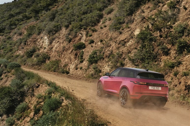 レンジローバーイヴォークに装備が充実した特別仕様車が登場。150台限定、価格は829万円から