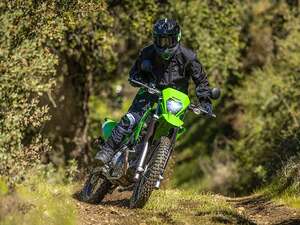 【カワサキ】「KLX230」「KLX230 S」のカラー＆グラフィックを変更して9/15に発売！