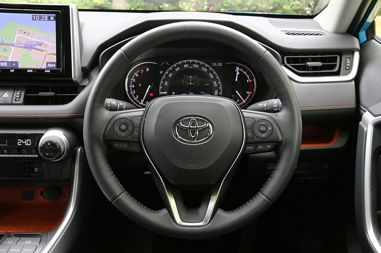 新型RAV4に感じた自由さはこれまでのトヨタ車にはないものだった