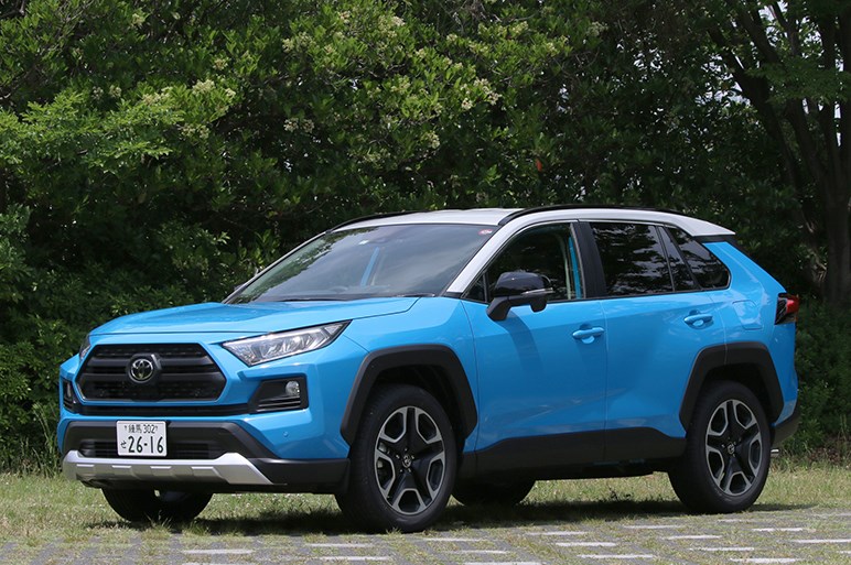 新型RAV4に感じた自由さはこれまでのトヨタ車にはないものだった