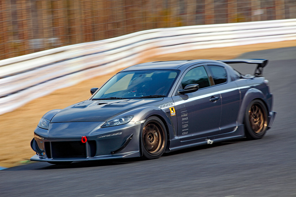 Rx 8はポートチューンで化ける 快速ストリート仕様を突き詰めた老舗の技ありスペック Web Option 自動車情報サイト 新車 中古車 Carview
