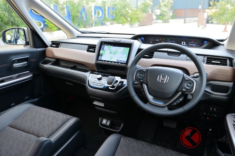 ホンダ新型 フリード どこが進化 ミニバンにsuvテイスト クロスター の注目ポイントとは くるまのニュース 自動車情報サイト 新車 中古車 Carview
