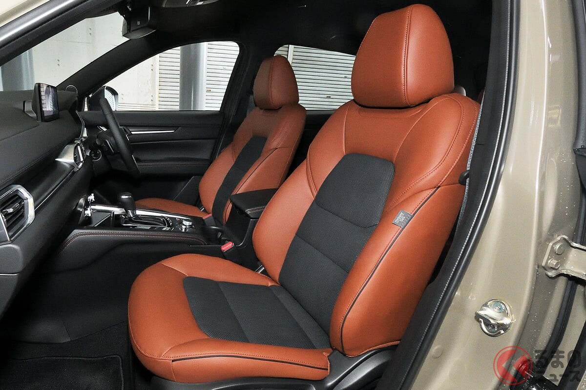 マツダ最新「CX-5」がスゴイ！ オレンジブラウンの「豪華内装」＆“ディーゼルターボ”あり！ “専用装備がもり沢山”のブラック仕立てな「レトロスポーツエディション」とは？
