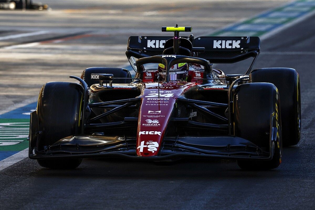 ザウバー、2026年のアウディ参画まで『ステークF1チーム・キック・ザウバー』として活動。配信サービスのキックはシャシー命名権も取得