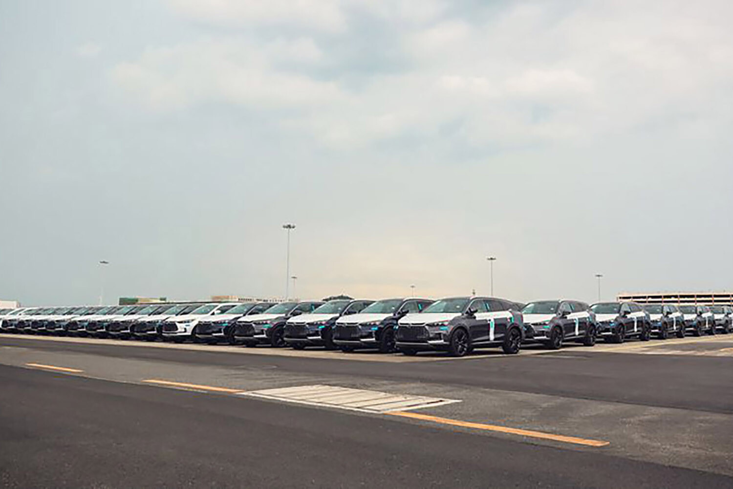 中国で新車ディーラーが閉店ラッシュ！　過剰供給だけが理由じゃないEVを巡る情勢