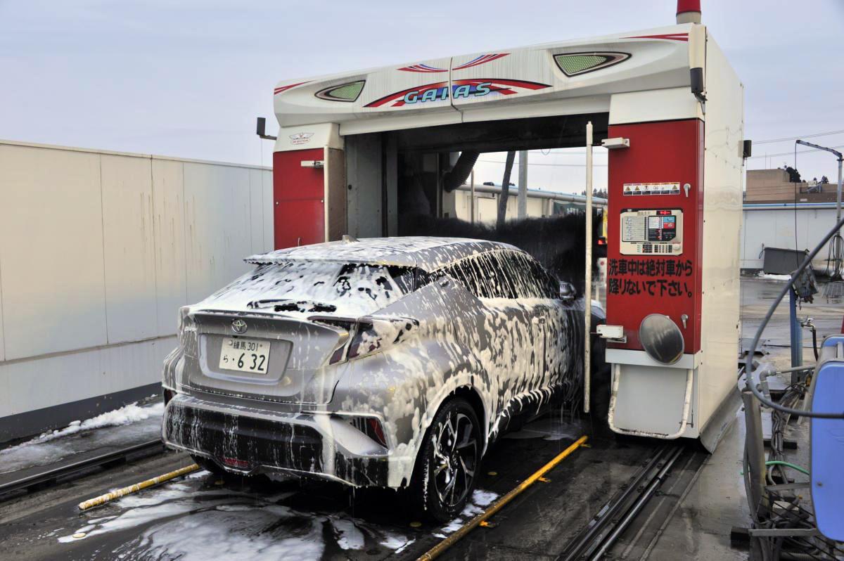 コーティングは必要 最後は水道水で流す 意外と使える 雨の日洗車 のテクニック Web Cartop 自動車情報サイト 新車 中古車 Carview