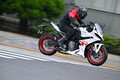 【スズキ GSX-8R 試乗】よくもまぁ、これだけ高次元でまとめたものだ…伊丹孝裕