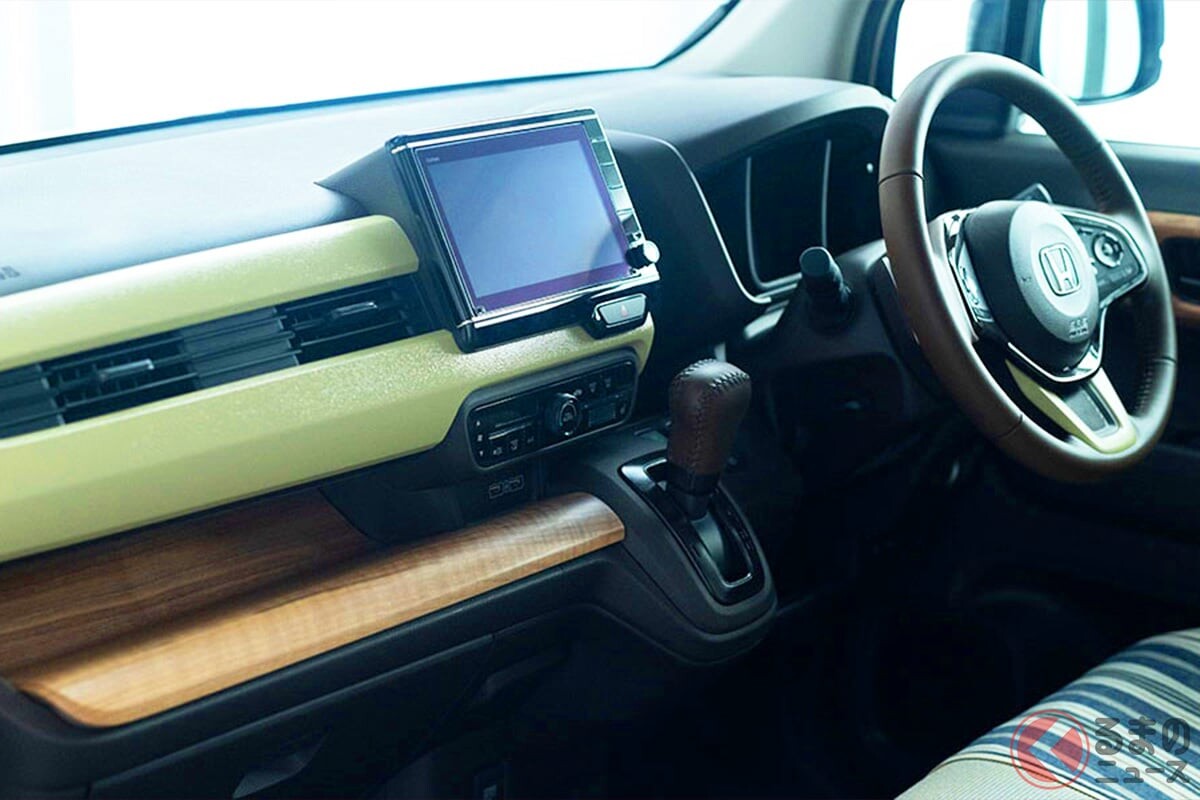 ホンダ斬新「軽ワゴン」に注目！ レトロな“丸目ライト”×ウッドパネルの「豪華アウトドア仕様」がスゴい！ “日本伝統デザイン”採用の「N-WGNピクニック」コンセプトとは！