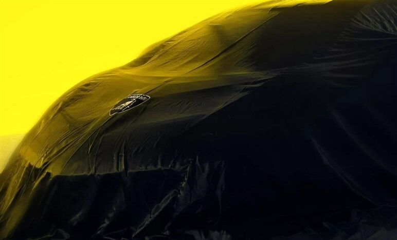 【限定29台】ランボルギーニ新型「フェノメノ」ティザー公開。強化されたV12エンジンは「レヴエルト」の1015ps超か