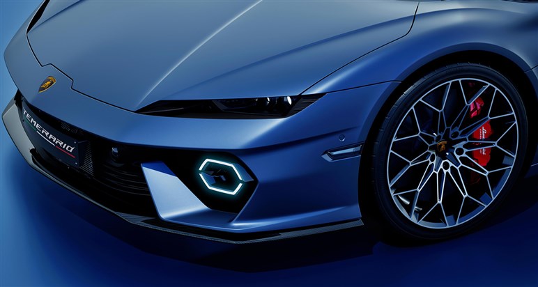 【限定29台】ランボルギーニ新型「フェノメノ」ティザー公開。強化されたV12エンジンは「レヴエルト」の1015ps超か