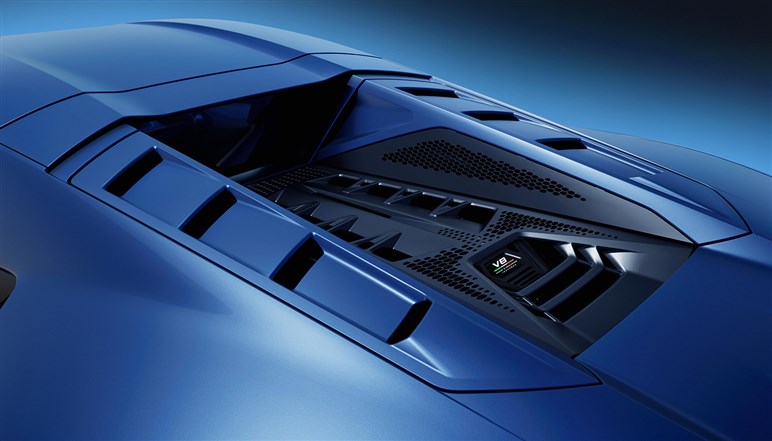 【限定29台】ランボルギーニ新型「フェノメノ」ティザー公開。強化されたV12エンジンは「レヴエルト」の1015ps超か