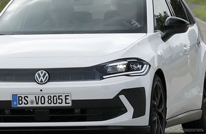 VW史上最も安価なEV、『ID.2』の量産ボディを激写！ 価格は2万5000ユーロ以下？