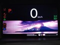 表示にこだわった新型N-BOXのメーター…クルマに乗るたびに名所写真が出現